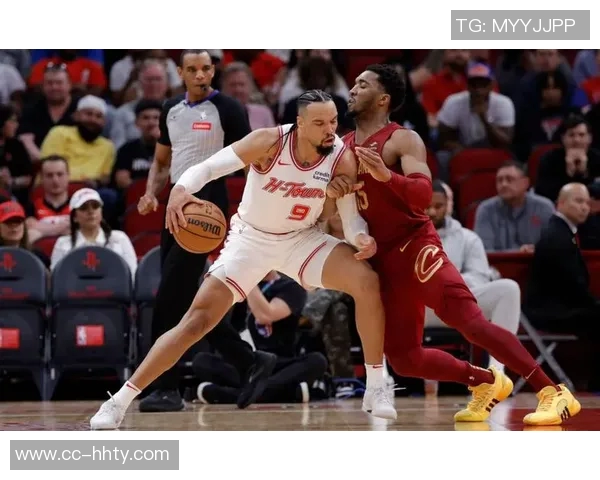 米切尔复出大爆发砍37分助队止连败八记三分展现超强火力